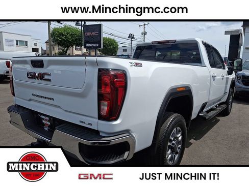 Certified 2022 GMC Sierra 3500 SLE w/ SLE Value Package AWD/4WD image 5