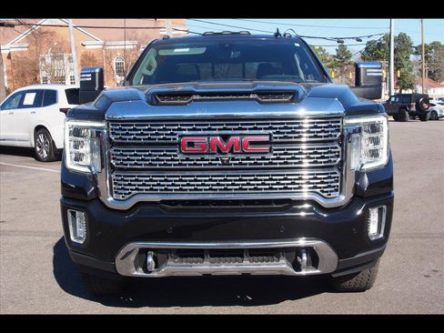 Used 2021 GMC Sierra 2500 Denali w/ Denali Black Diamond Edition image 10