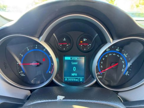 Used 2016 Chevrolet Cruze LS image 15