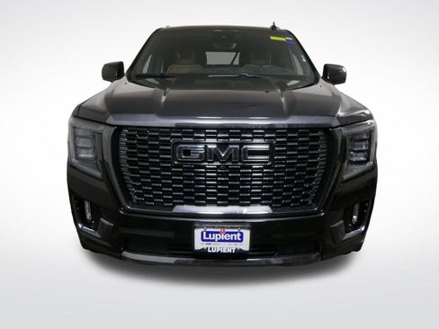 Used 2023 GMC Yukon Denali Ultimate AWD/4WD image 11