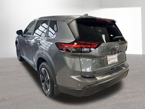 Certified 2026 Nissan Rogue SV w/ Cold Weather Package AWD/4WD image 37