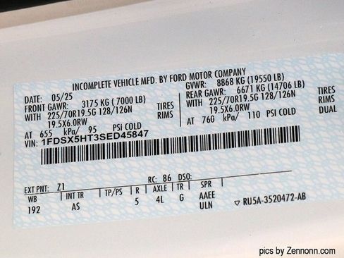 New 2025 Ford F550 4x4 Supercab Super Duty image 26