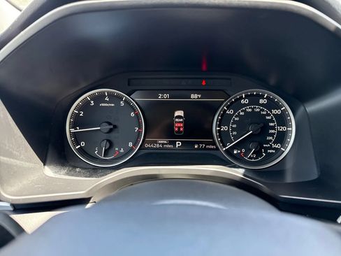 Used 2025 Mitsubishi Outlander AWD image 20