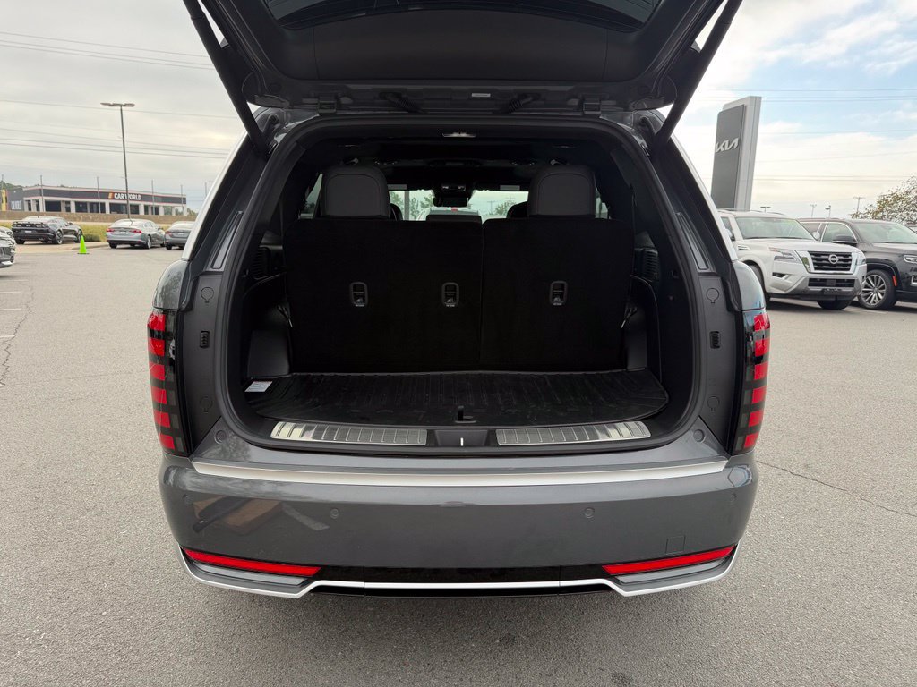Used 2026 Hyundai Palisade Calligraphy FWD image 9