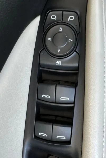 Used 2021 Buick Enclave Essence FWD image 43