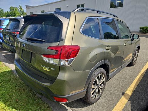 Used 2024 Subaru Forester Limited AWD/4WD image 5