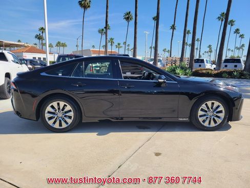 Certified 2022 Toyota Mirai XLE w/ Advanced Technology Package image 3