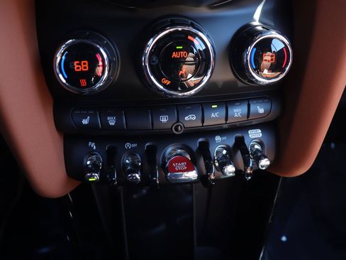 Used 2024 MINI Cooper S FWD image 30