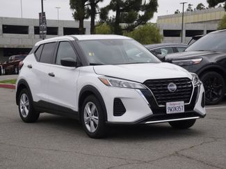 Used 2025 Nissan Kicks Play S FWD video 2