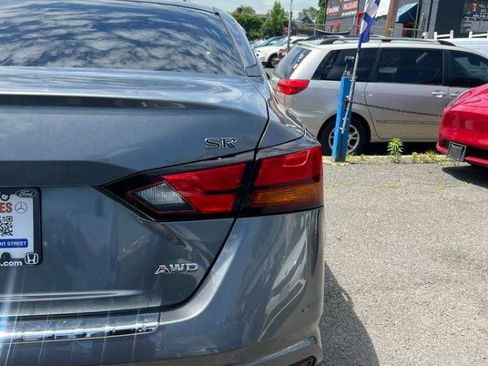 Used 2019 Nissan Altima 2.5 SR w/ SR Premium Package AWD/4WD image 10