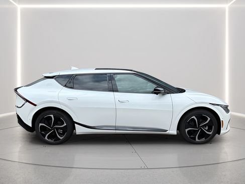 Used 2024 Kia EV6 GT-Line AWD/4WD image 6