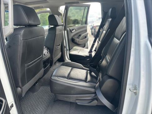 Used 2019 Chevrolet Suburban LT AWD/4WD image 13