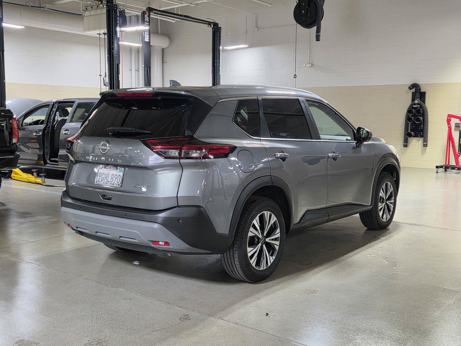 Used 2023 Nissan Rogue SV w/ SV Premium B Package AWD/4WD image 7