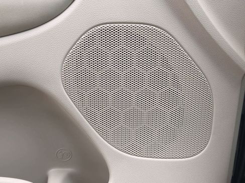 Used 2021 Jeep Grand Cherokee Limited AWD/4WD image 32