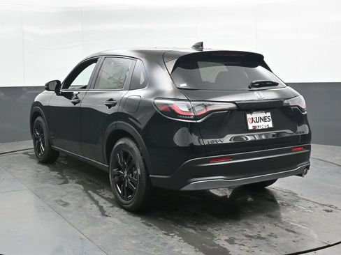 New 2026 Honda HR-V Sport image 8