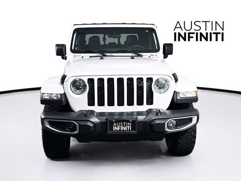 Used 2023 Jeep Gladiator Sport image 2