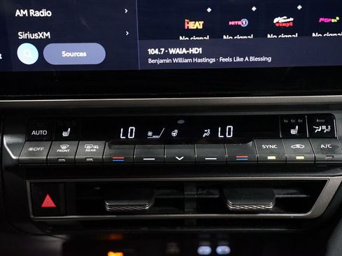 Used 2025 Toyota Camry XSE image 21