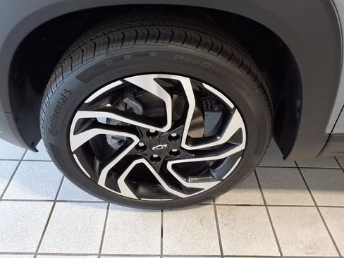 Used 2026 Chevrolet TrailBlazer RS w/ Driver Confidence Package FWD image 5