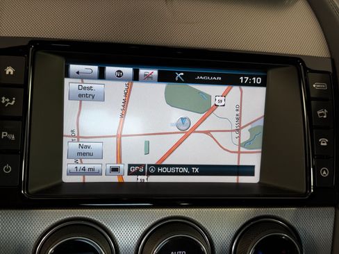 Used 2017 Jaguar F-TYPE Coupe RWD image 27