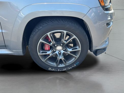 Used 2015 Jeep Grand Cherokee SRT w/ Trailer Tow Group IV AWD/4WD image 34