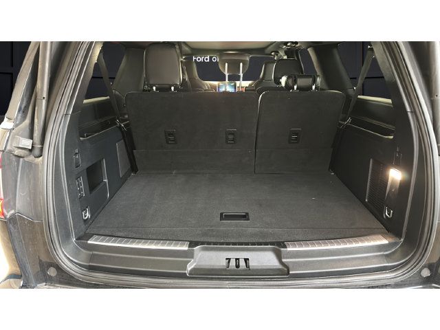 Used 2020 Lincoln Navigator L Reserve w/ Luxury Package AWD/4WD image 26