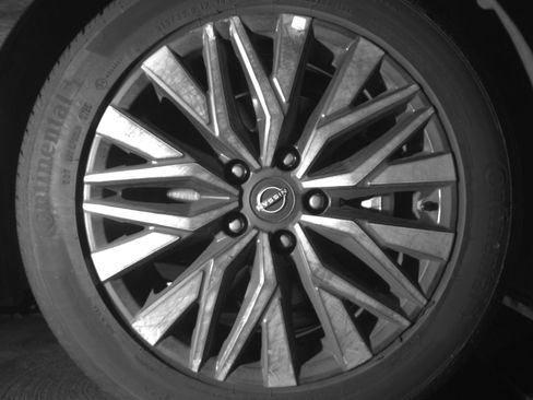 Used 2025 Nissan Altima 2.5 SV image 13