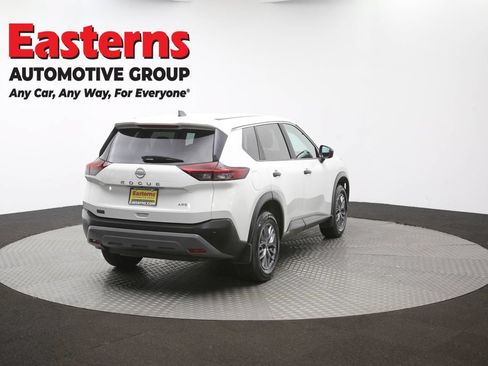 Used 2023 Nissan Rogue S AWD/4WD image 41