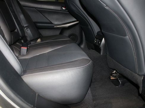 Used 2016 Lexus IS 200t image 9