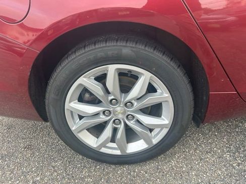 Used 2016 Chevrolet Impala LT w/ Convenience Package image 4