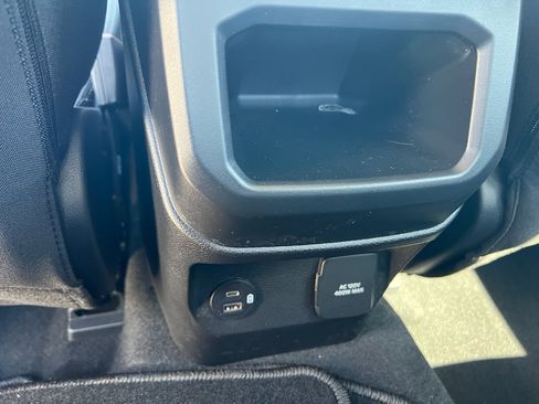 Used 2025 Ford Ranger XLT w/ Equipment Group 301A High AWD/4WD image 12