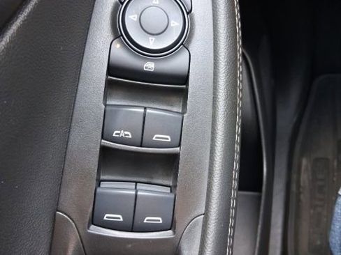 Used 2024 Buick Encore GX Preferred AWD/4WD image 12