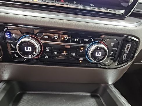 New 2025 GMC Sierra 2500 SLT image 20