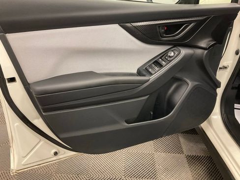 Used 2023 Subaru Crosstrek 2.0i Premium image 9