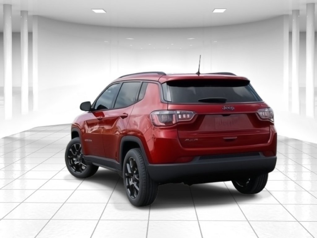 New 2026 Jeep Compass Latitude AWD/4WD image 3