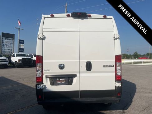 Used 2023 RAM ProMaster 2500 FWD image 5