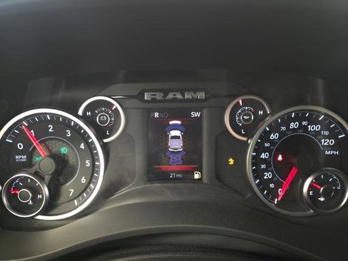 New 2026 RAM 2500 Tradesman AWD/4WD image 17