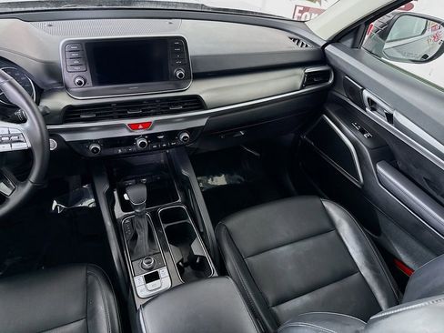 Used 2021 Kia Telluride LX image 25