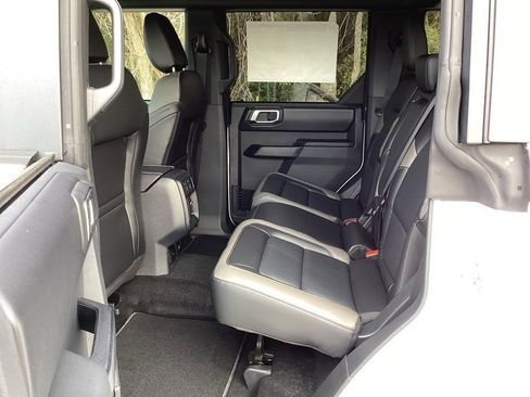 New 2025 Ford Bronco Outer Banks image 40