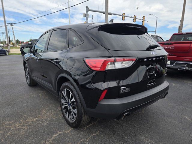 Used 2022 Ford Escape SE w/ SE Sport Appearance Package AWD/4WD image 7