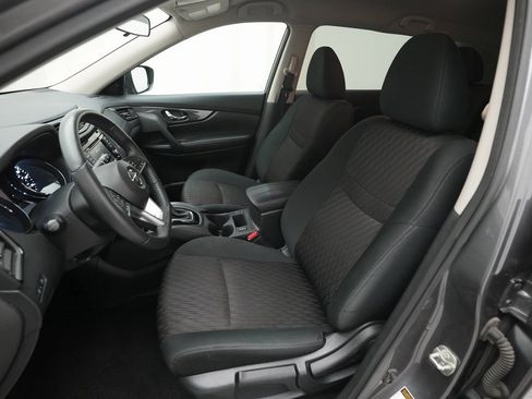 Used 2020 Nissan Rogue SV image 7