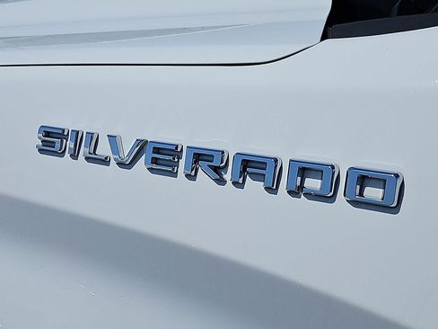 Used 2023 Chevrolet Silverado 1500 LT AWD/4WD image 37