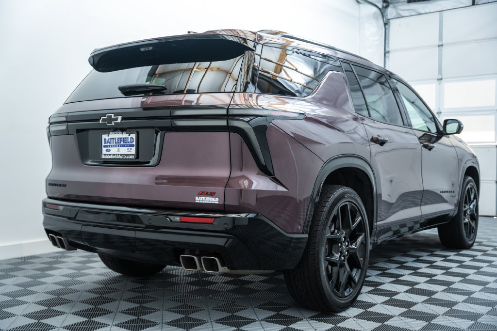 Used 2024 Chevrolet Traverse RS FWD image 5
