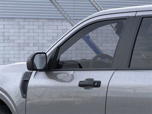 New 2025 Ford Maverick XL image 21