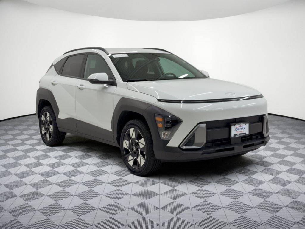 Used 2025 Hyundai Kona SEL AWD/4WD image 7