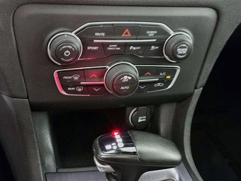 Used 2018 Dodge Charger R/T Scat Pack w/ Driver Confidence Group RWD image 8