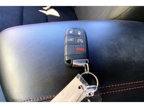 Used 2026 Dodge Durango GT RWD image 12