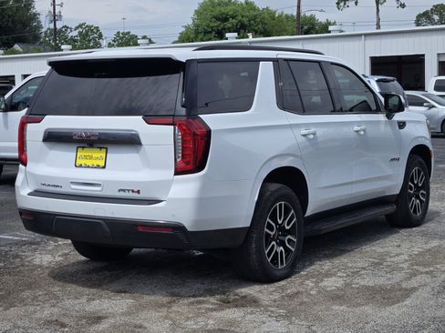 Used 2024 GMC Yukon AT4 w/ Technology Package AWD/4WD image 8