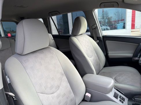 Used 2011 Toyota RAV4 2WD w/ Base L4 Extra Value Pkg image 23