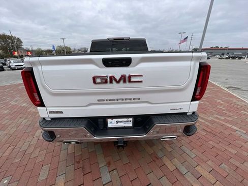 Used 2022 GMC Sierra 1500 SLT w/ SLT Premium Plus Package AWD/4WD image 34