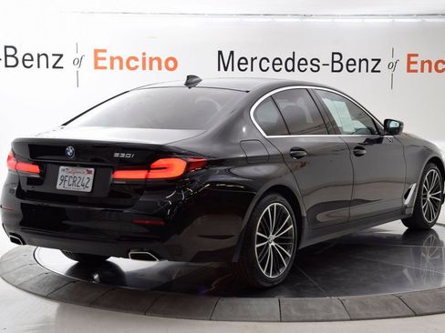 Used 2023 BMW 530i w/ Convenience Package image 6